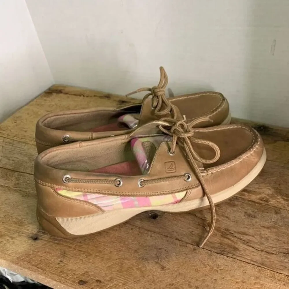 Sperry‎ brown leather boat shoes. Pink plaid slip on loafers